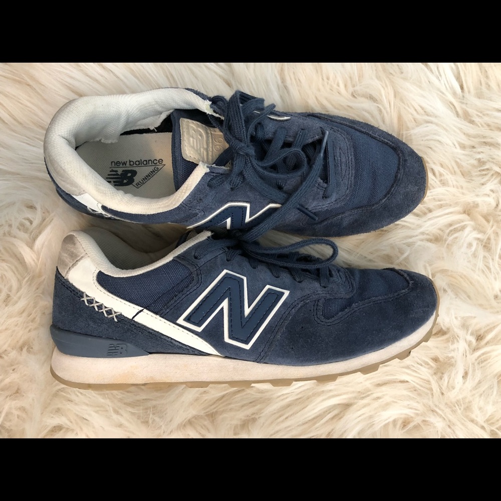 New Balance Tennis Shoes
